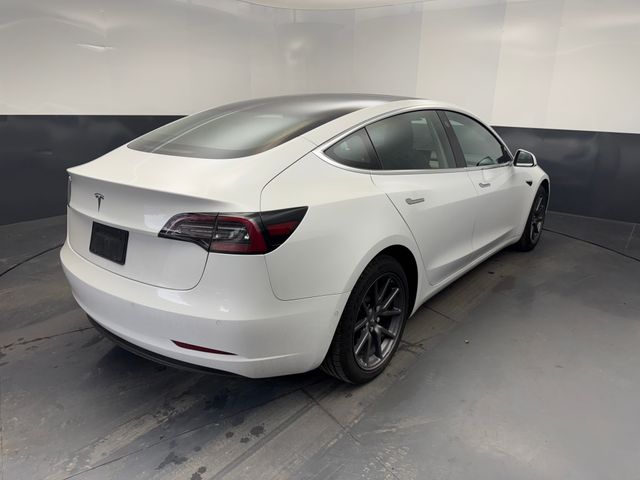 2019 Tesla Model 3 Mid Range 8