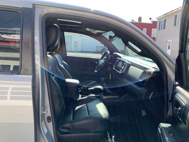 Used 2018 Toyota Tacoma Truck