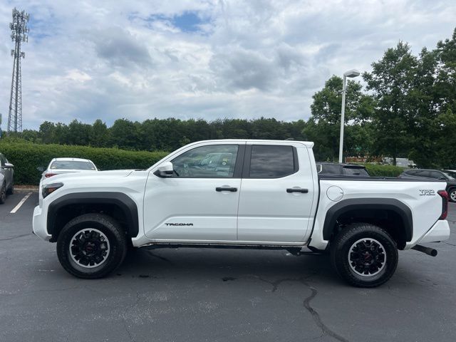 2024 Toyota Tacoma TRD Off Road - Photo 11