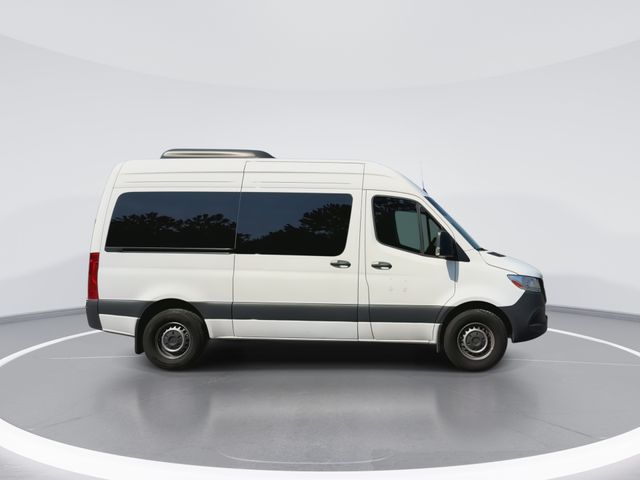 Used 2024 White Mercedes-Benz Passenger 144 WB image 4