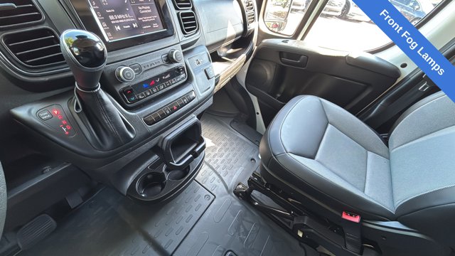Used 2024 White Ram Base image 13