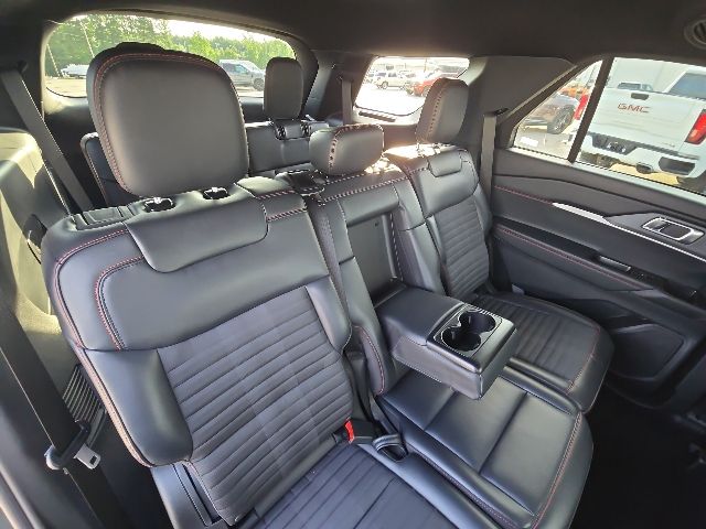 2025 Ford Explorer ST-Line:B02322