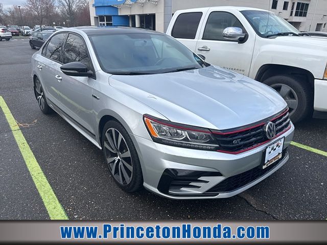 2018 Volkswagen Passat V6 GT FWD