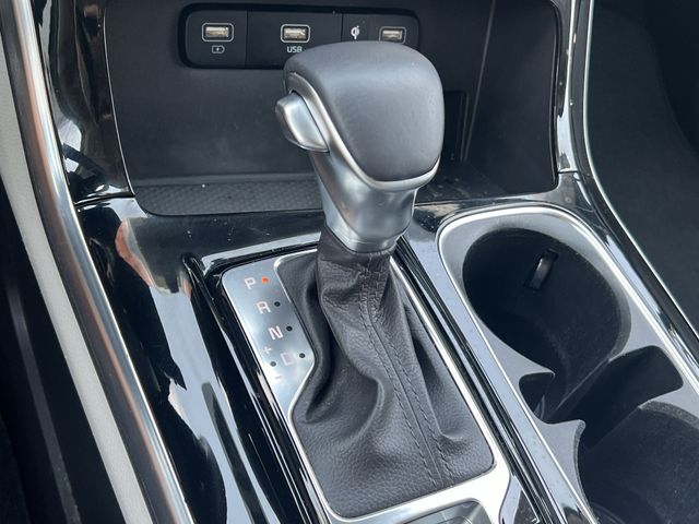 Used 2024 White Kia SX Prestige image 25