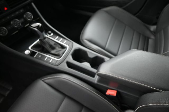 Used 2024 Volkswagen Jetta Sedan