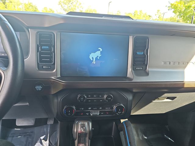 Used 2022 Green Ford Outer Banks image 19