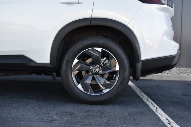 New 2026 Nissan 2026.5 Rogue 1.5L VC-Turbo SV