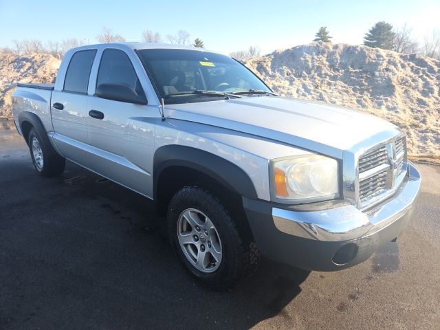 2005 Dodge Dakota SLT Quad Cab 4WD