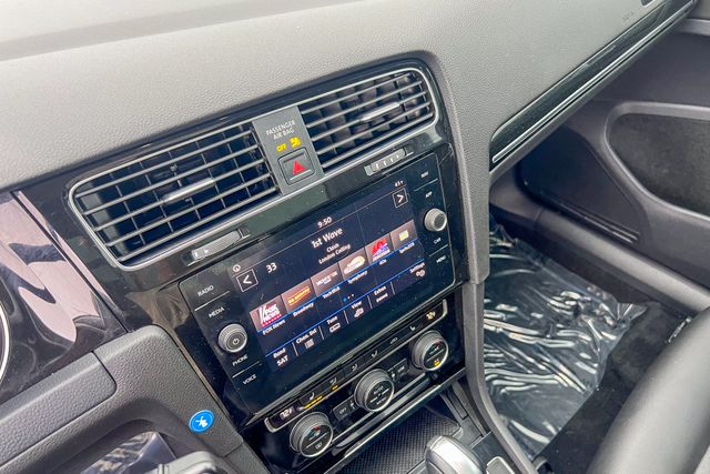 used 2018 Volkswagen Golf SportWagen car, priced at $23,889