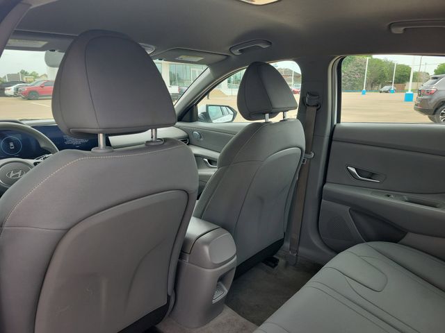 2024 Hyundai Elantra SEL - 10