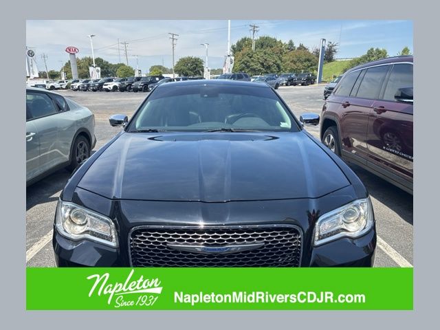  2018 Chrysler 300 Limited RWD   