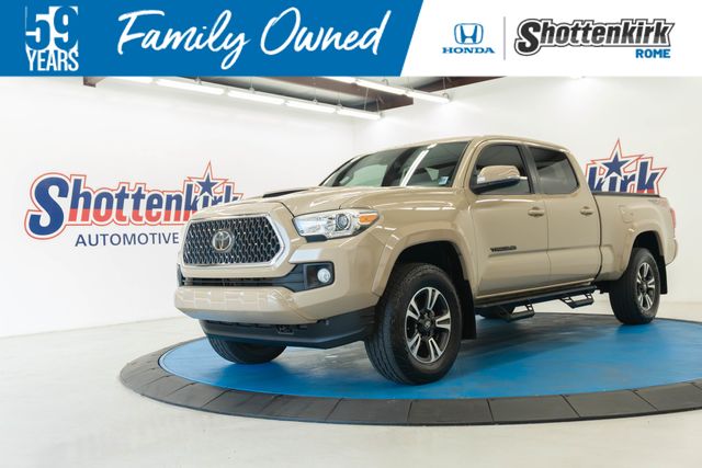 Quicksand 2018 Toyota Tacoma Pickup Truck Four-Wheel Drive 6-Speed Automatic