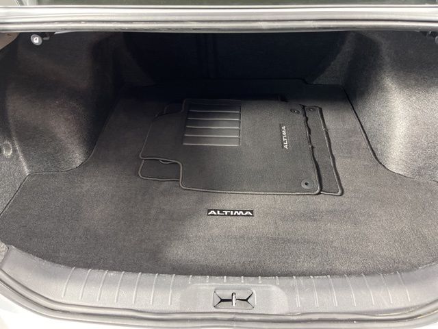 2024 Brilliant Silver Metallic Nissan Altima 2.5 S FWD Sedan