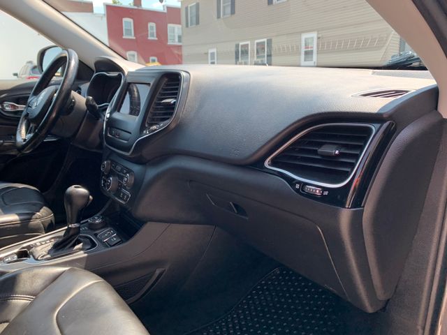 Used 2020 Jeep Cherokee SUV