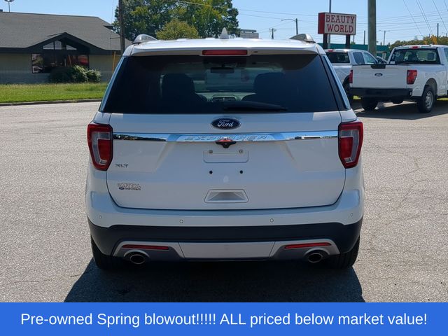 Used 2017 White Ford XLT image 12