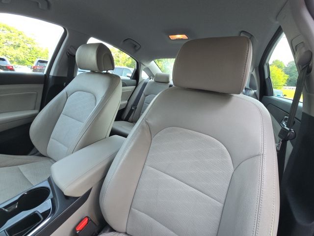2015 Hyundai Sonata Sport:C02707