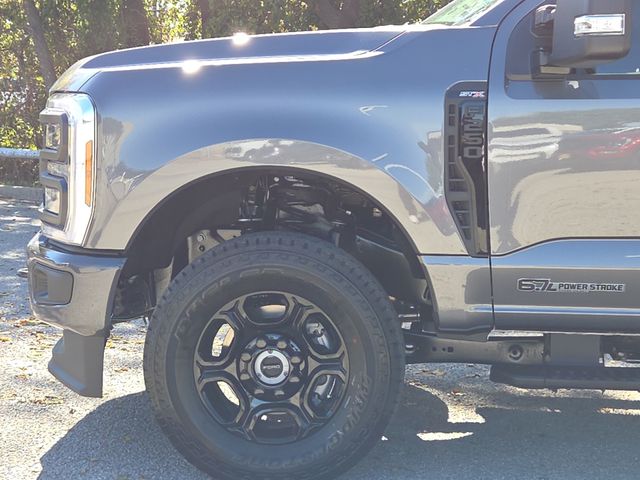 New 2026 Gray Ford XL image 5