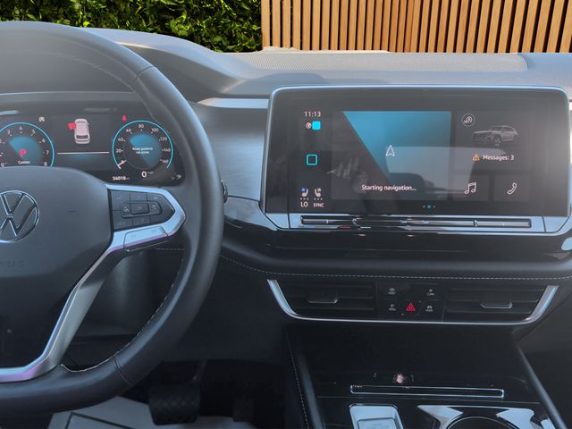 2024 VOLKSWAGEN ATLAS CROSS SPORT SE • 2.0L TURBO • FWD CLEAN CARFAX • 1 OWNER PANORAMIC SUNROOF • APPLE CARPLAY • ADAPTIVE CRUISE • BLIND SPOT MONITOR Thumbnail