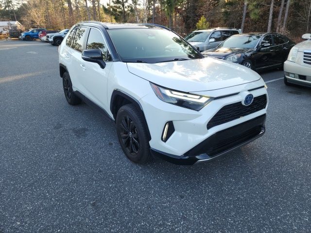 2022 Toyota RAV4 XSE's photo