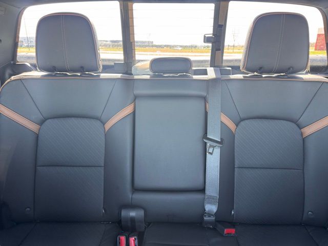 2023 GMC Canyon 4WD Crew Cab Short Box AT4