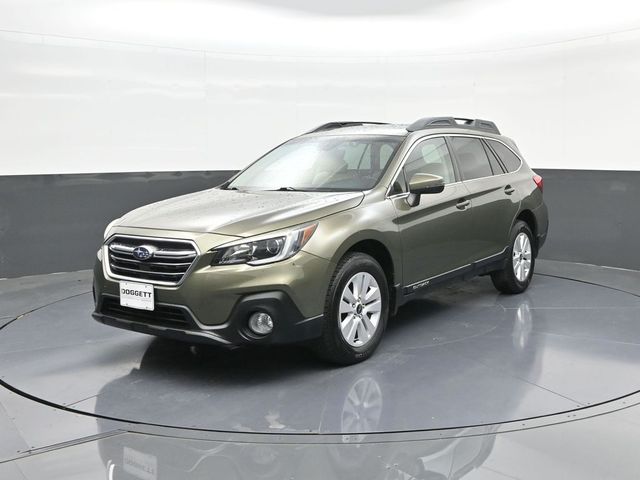 Wilderness Green Metallic 2018 Subaru Outback Wagon All-Wheel Drive Continuously Variable Transmission