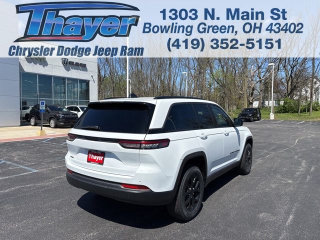 New 2026 Jeep Grand Cherokee Laredo 4D Sport Utility