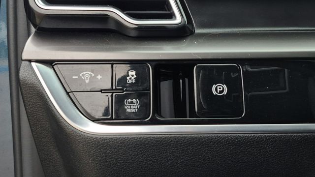 2023 Kia Sportage Hybrid