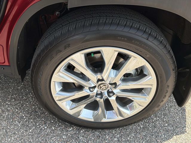 Used 2026 Toyota Highlander Hybrid SUV