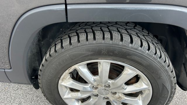 Used 2016 Jeep Cherokee SUV