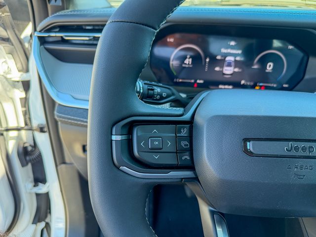 new 2026 Jeep Cherokee car, priced at $33,995