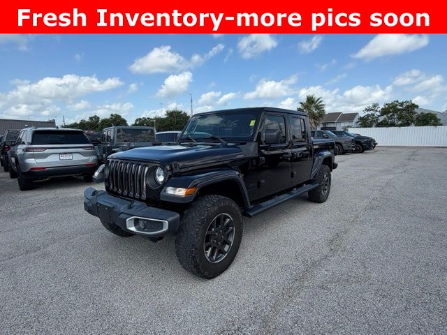 2020 Jeep Gladiator Altitude Black at Mac Haik CDJR North Houston