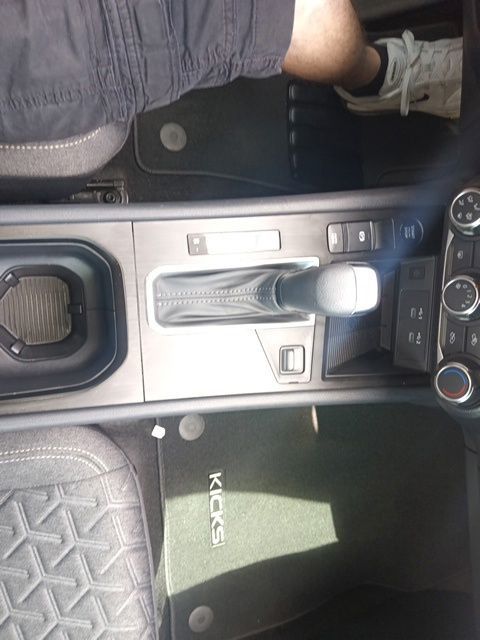 Used 2025 Nissan Kicks SUV