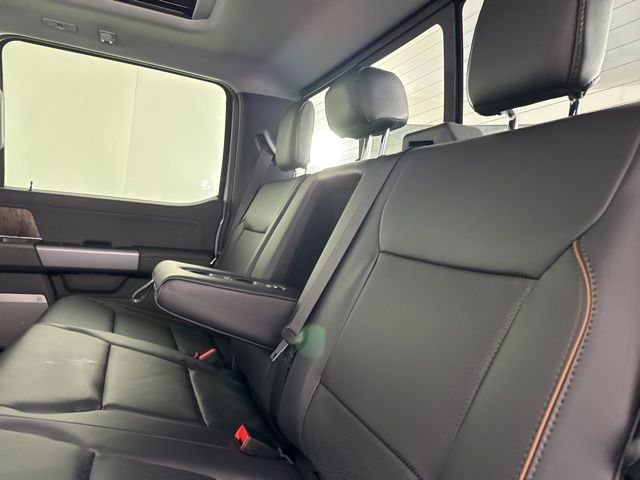 2025 Avalanche Ford Super Duty F-250 SRW Lariat 4X4 Truck