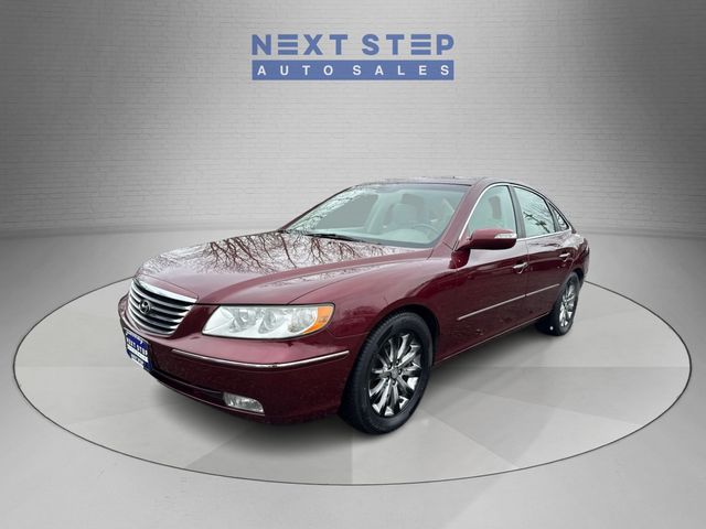 View vehicle photo 3