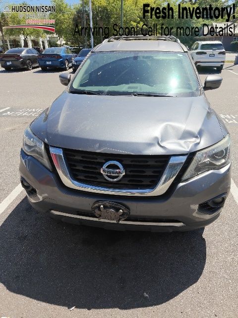 Gray (Gun Metallic) 2017 Nissan Pathfinder SV SUV / Crossover Front-Wheel Drive Continuously Variable Transmission