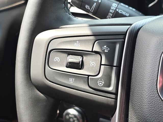 2023 GMC Yukon Denali Ultimate:C02667