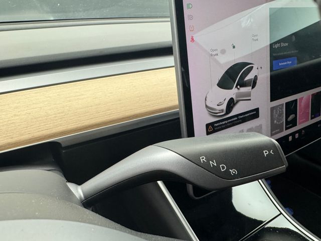 2019 Tesla Model 3 Mid Range 22