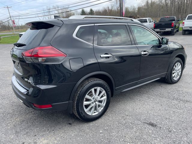 2018 Nissan Rogue SV - Magnetic Black exterior view 7