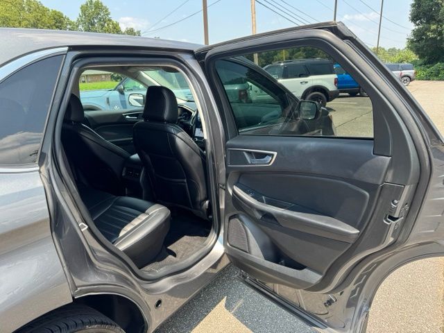 Used 2024 Gray Ford SEL image 14