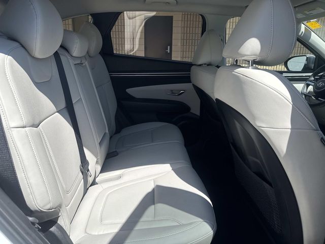 2023 Hyundai Tucson - Image 18