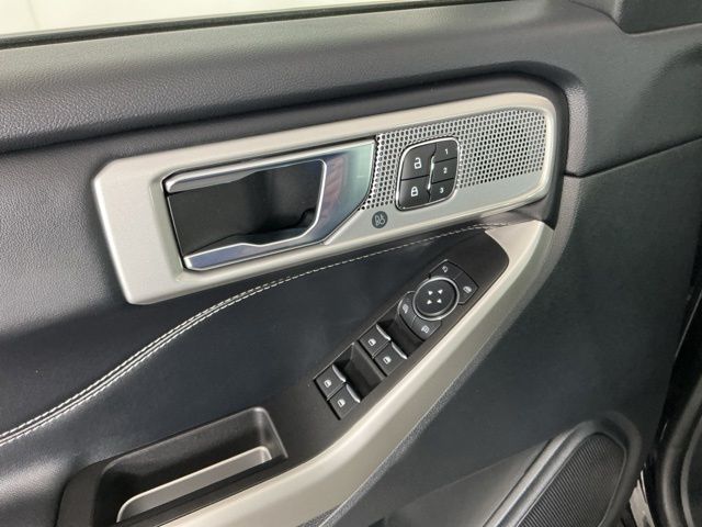 Certified Used 2022 Black Ford Limited image 16
