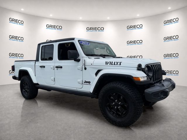 Bright White Clearcoat 2022 Jeep Gladiator Pickup Truck Four-Wheel Drive 8-Speed Automatic