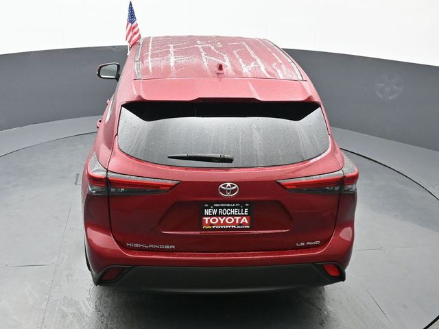 2021 Toyota Highlander LE 38