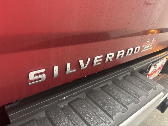 2017 Chevrolet Silverado 1500 LT photo