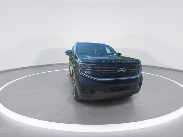 New 2027 Agate Black Metallic Ford MAX King Ranch® image 3