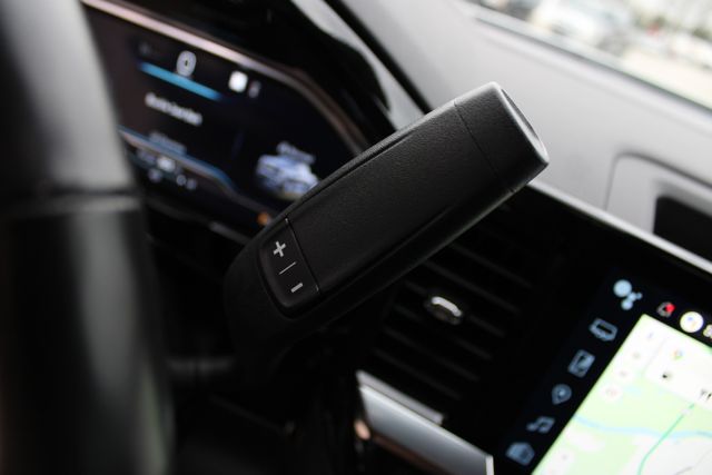 Used 2022 White Chevrolet LT image 11