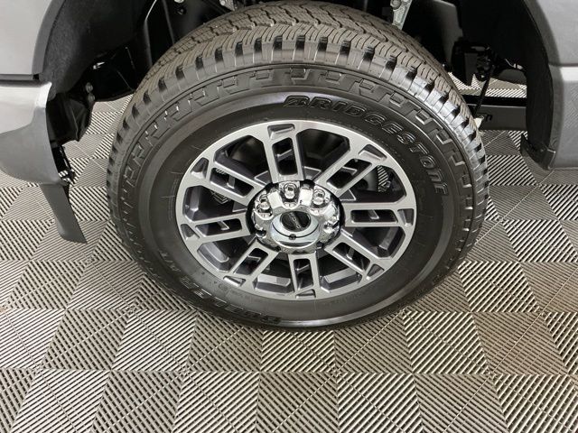 New 2026 Carbonized Gray Metallic Ford Platinum image 33