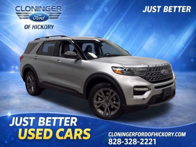 Iconic Silver Metallic 2021 Ford Explorer XLT AWD SUV / Crossover All-Wheel Drive Automatic