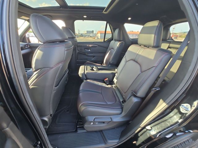 Used 2025 Honda Pilot SUV
