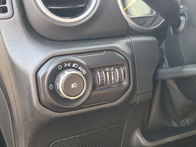 Used 2018 Jeep Wrangler SUV